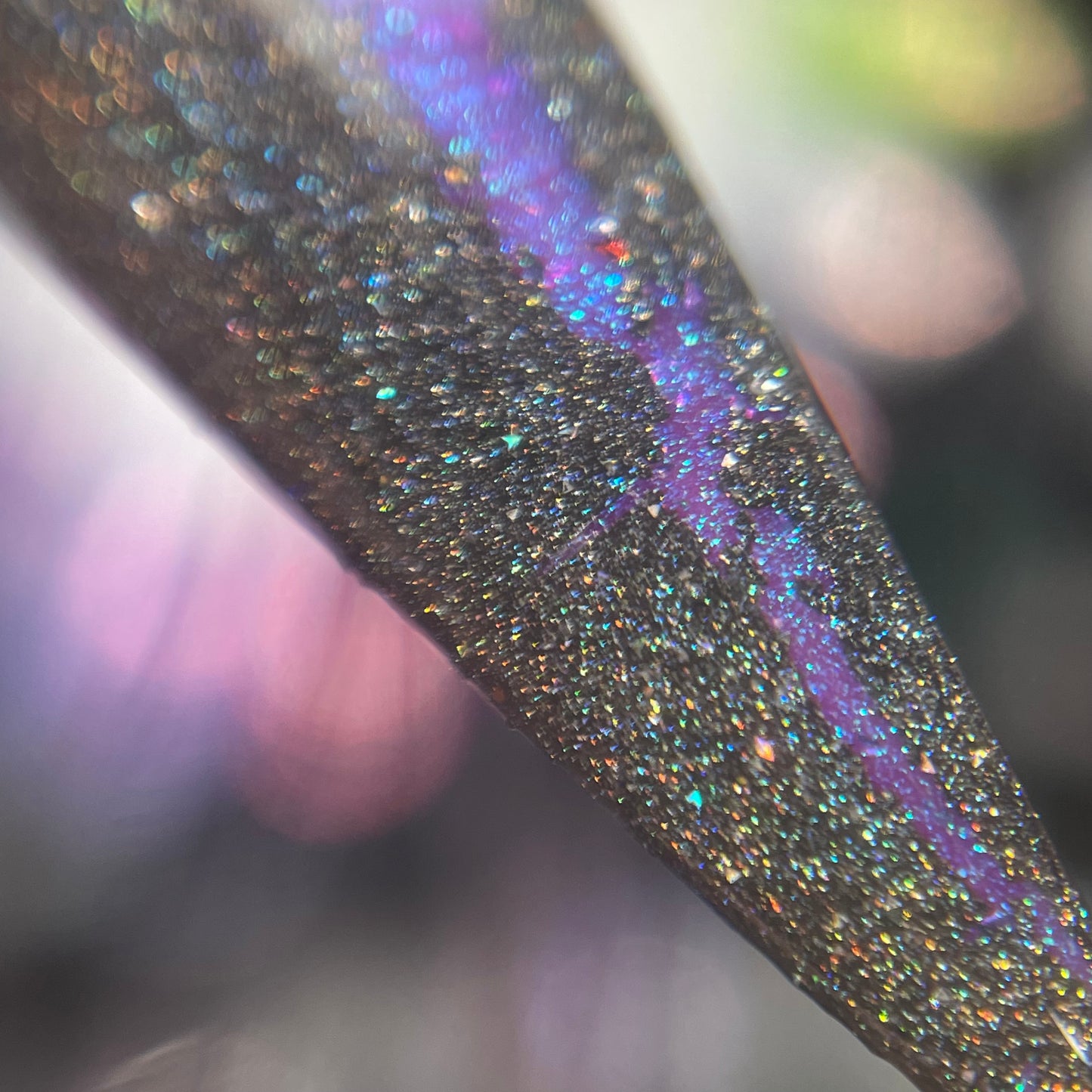 Labubu Cracked Up-HOLO CRACKLE